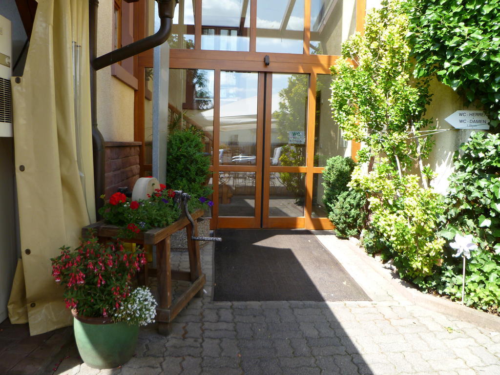 Gasthaus Zum Specht Hösbach Buitenkant foto