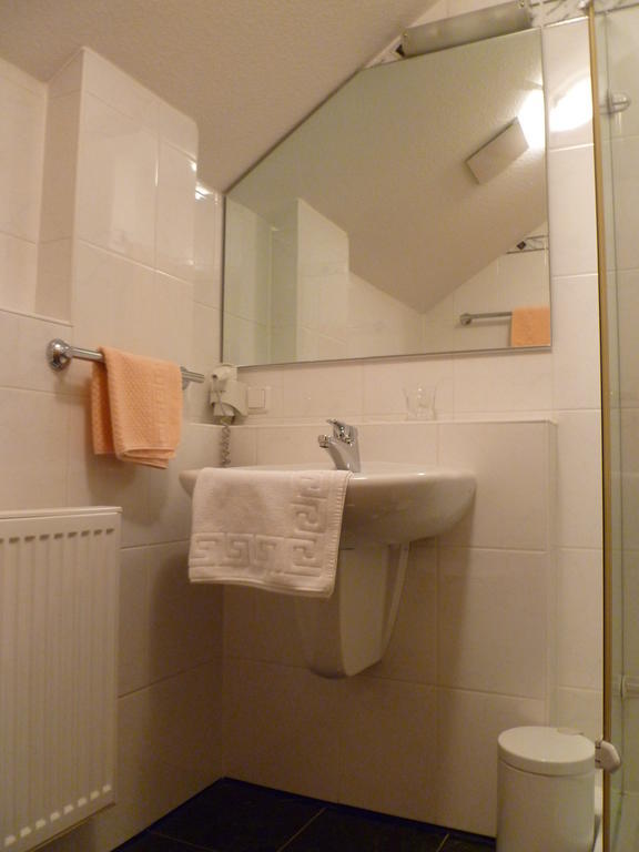 Gasthaus Zum Specht Hösbach Kamer foto