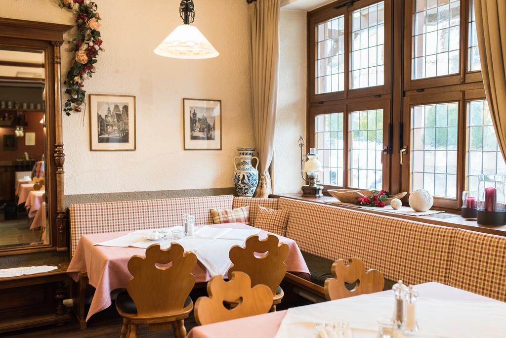 Gasthaus Zum Specht Hösbach Buitenkant foto